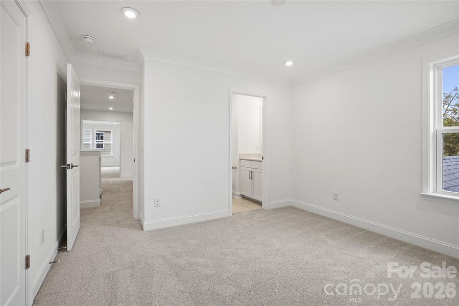 Spacious, unfurnished interior of a new home in Parkside Crossing, Charlotte (Image 36).