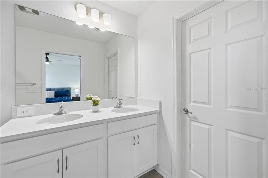 Furnished interior view inside a new home in , Sarasota (Image 40).