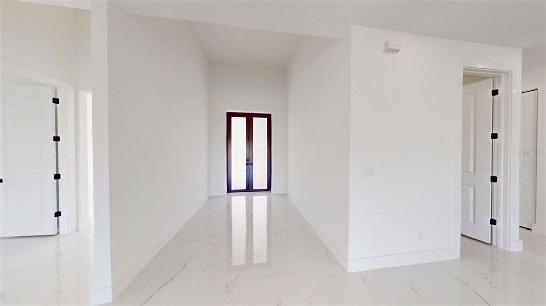 Spacious, unfurnished interior of a new home in , Punta Gorda (Image 42).