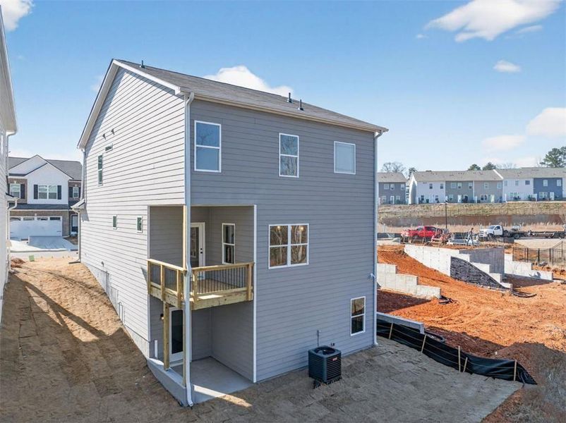 Exterior details and patio area of a home in Sanders Park, Austell (Image 22).