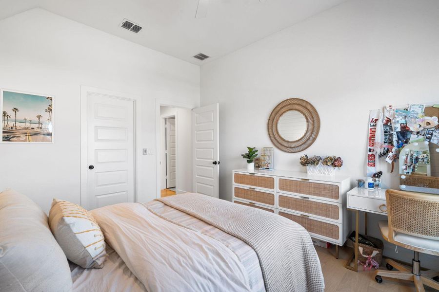 Furnished interior view inside a new home in Sweetwater - 60', Austin (Image 31).
