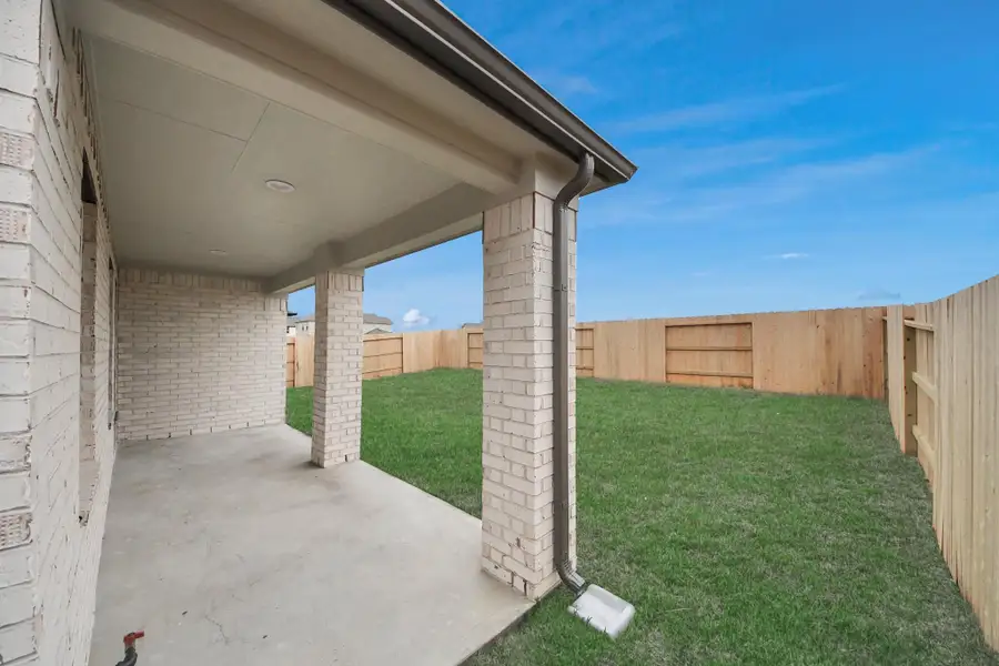 Come and see this spacious backyard with its beautiful covered patio. There is plenty of room for the kids to play and adults to relax. Perfect for your outdoor living space, patio furniture, bbq pit, and so much more. The possibilities are endless!
