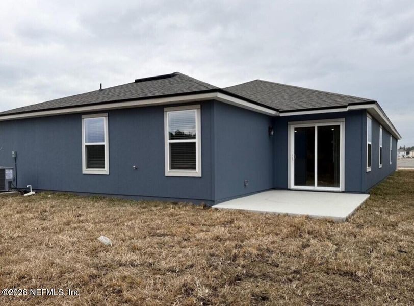 Exterior details and patio area of a home in The Arbors, Jacksonville (Image 27).