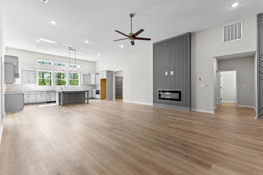 Image 42 of a home in Golfview. Image 42 of a home in Golfview.