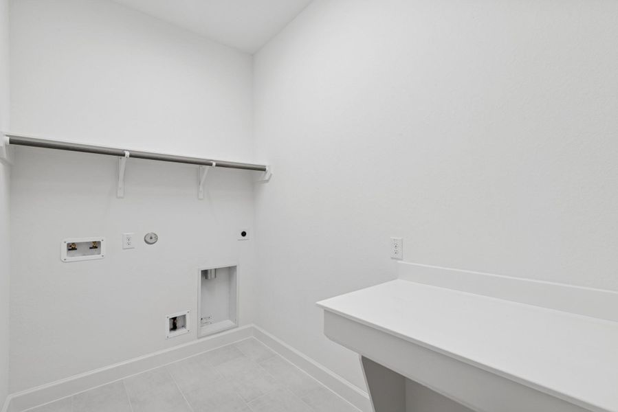 Spacious, unfurnished interior of a new home in Meridiana 55' Homesites, Manvel (Image 20).