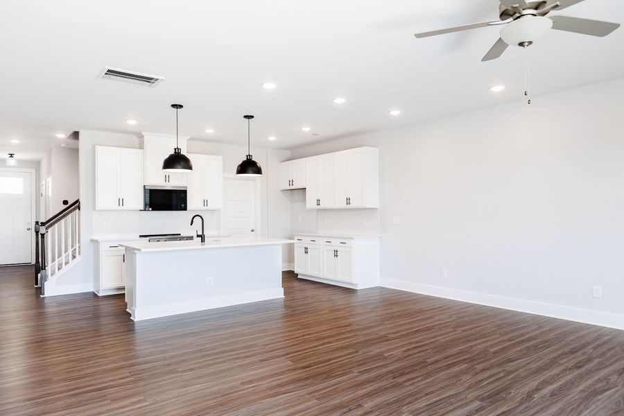 Spacious, unfurnished interior of a new home in Vaughan Farms, Angier (Image 9).