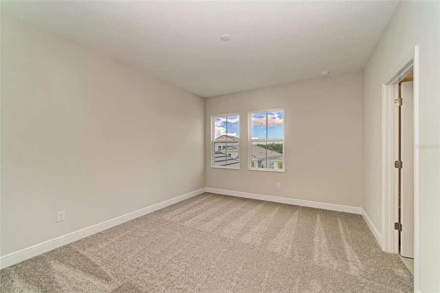 Spacious, unfurnished interior of a new home in North River Ranch, Parrish (Image 31).