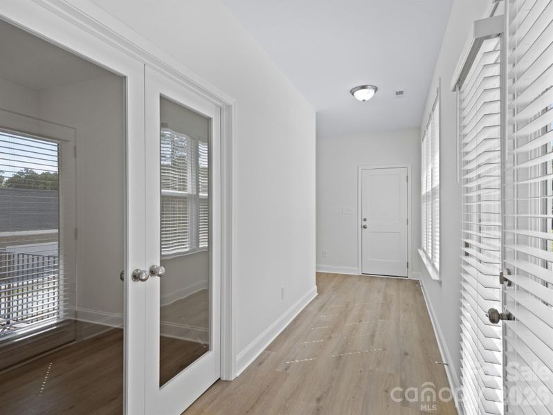 Spacious, unfurnished interior of a new home in College Place, Lancaster (Image 20).