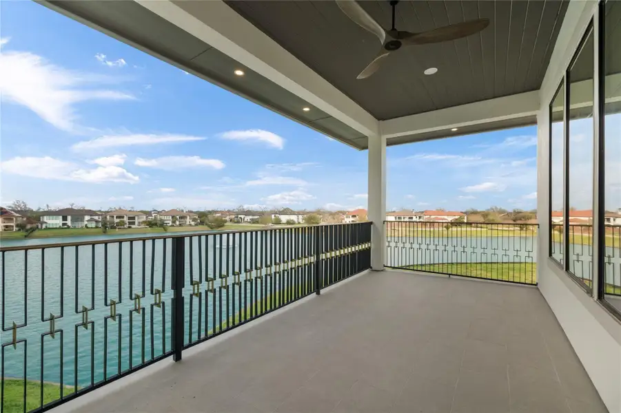 Exterior details and patio area of a home in Monet Estates, Sugar Land (Image 3).
