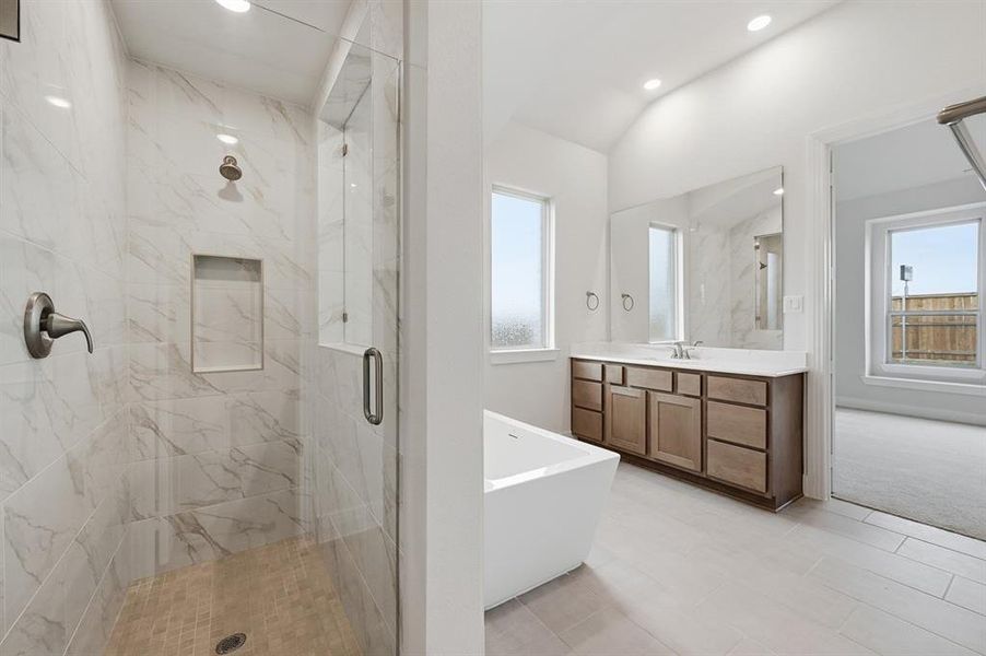 Furnished interior view inside a new home in Ridge Crossing, Waxahachie (Image 11).