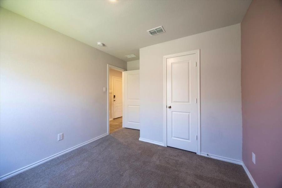 Spacious, unfurnished interior of a new home in , Fort Worth (Image 17).
