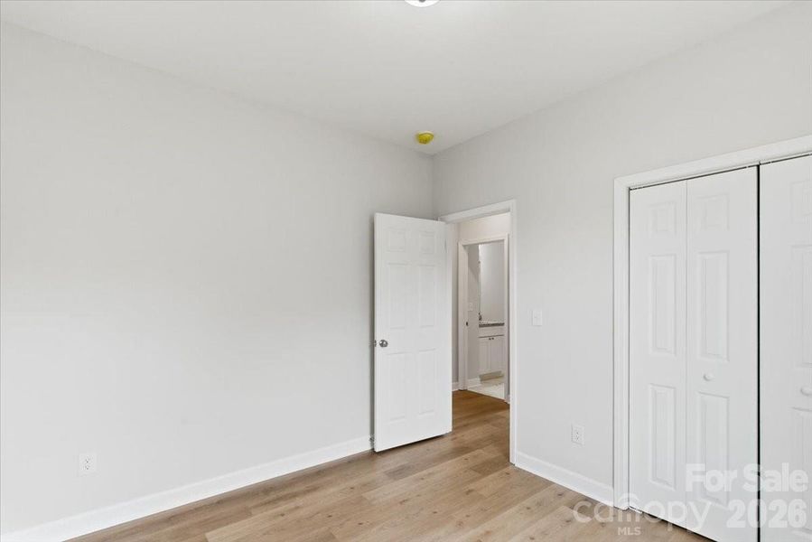 Spacious, unfurnished interior of a new home in , Shelby (Image 31).