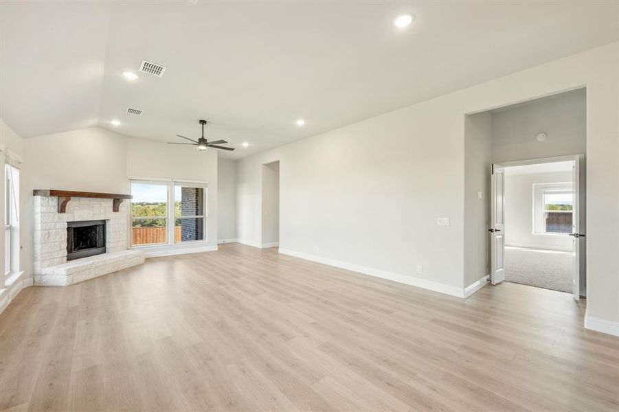 Spacious, unfurnished interior of a new home in Wildcat Ridge Phase 3, Godley (Image 21). Spacious, unfurnished interior of a new home in Wildcat Ridge Phase 3, Godley (Image 21).