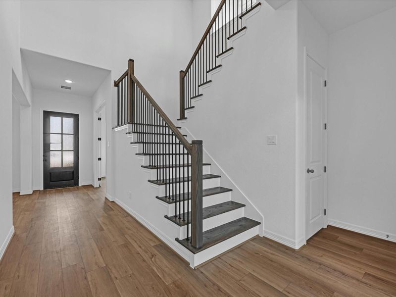 Spacious, unfurnished interior of a new home in Wildrye, Waller (Image 12).