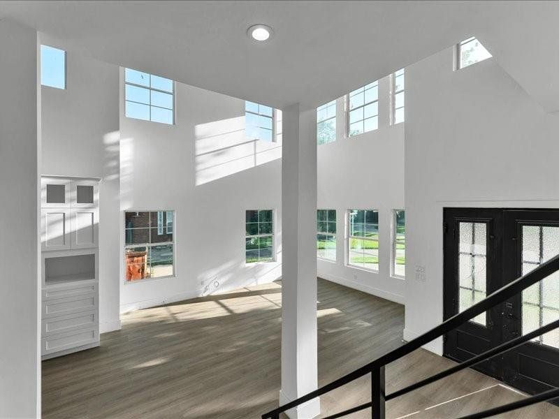 Spacious, unfurnished interior of a new home in , Spring (Image 45). Spacious, unfurnished interior of a new home in , Spring (Image 45).
