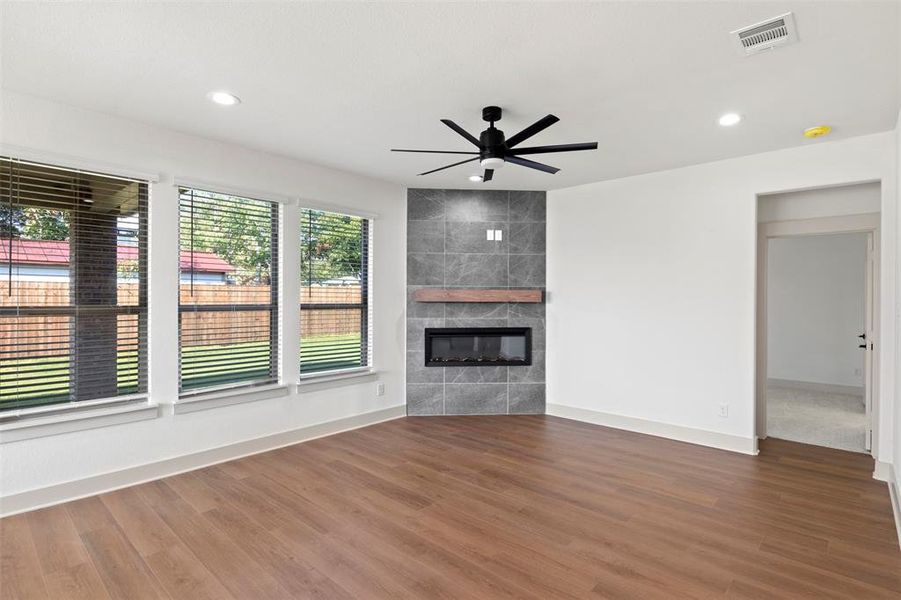 Spacious, unfurnished interior of a new home in , Italy (Image 20).