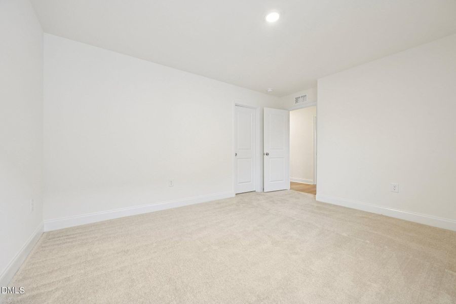 37-web-or-mls-Willow Cameron Wy-S0502-03