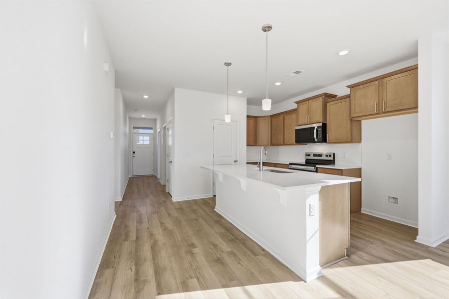 Furnished interior view inside a new home in Edgefield, Loris (Image 6).