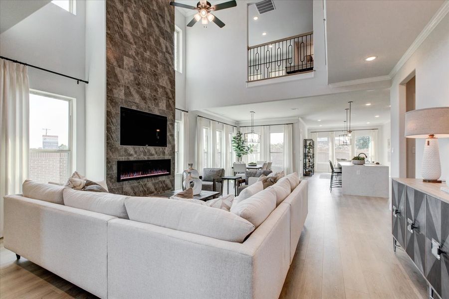 Representative furnished interior of a home built from the Dublin by Sandlin Homes in Lakesong, Midlothian (Image 16). Representative furnished interior of a home built from the Dublin by Sandlin Homes in Lakesong, Midlothian (Image 16).