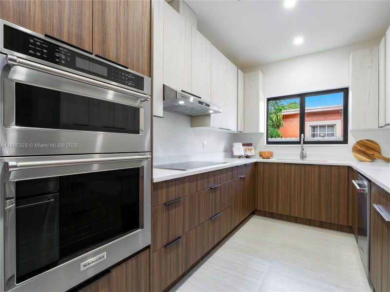 Image 21 of a home in .