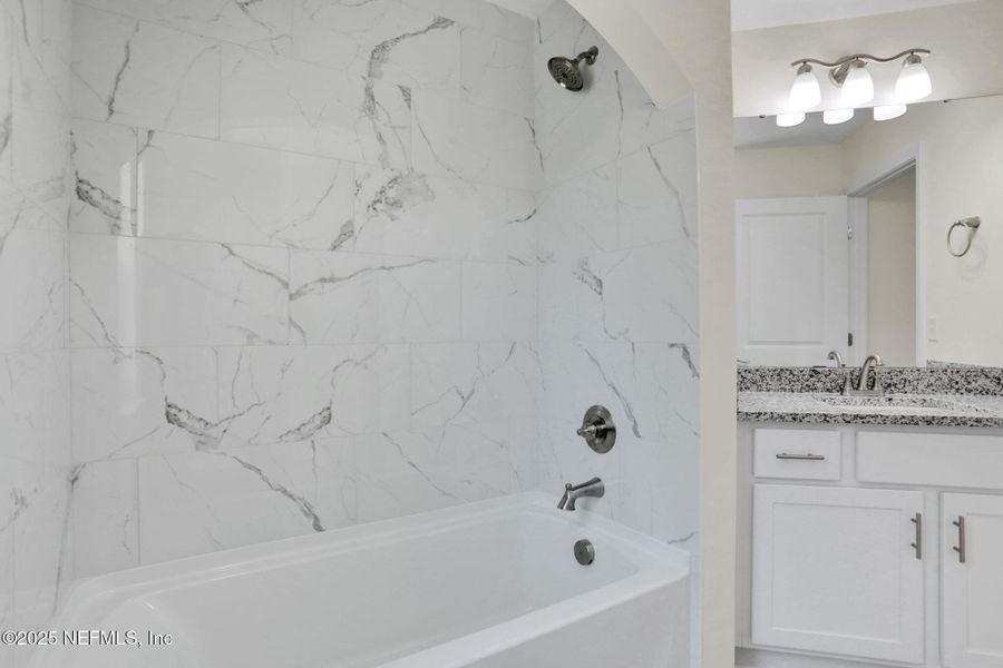 Furnished interior view inside a new home in , Middleburg (Image 9).