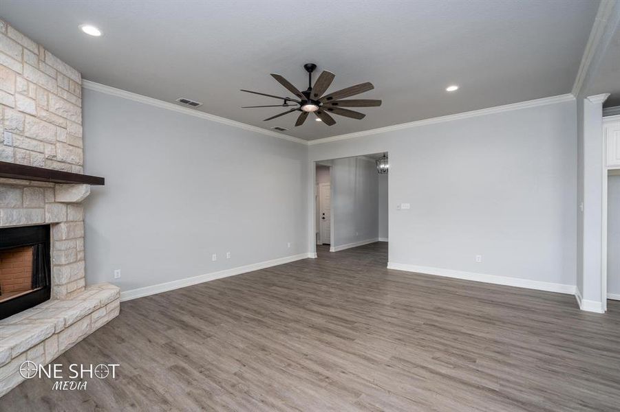 Spacious, unfurnished interior of a new home in , Abilene (Image 16).