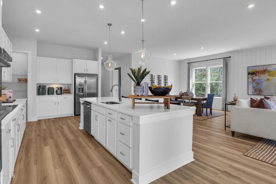 P_CST_SOU_Thorpe_Model_INT_KIT_4 - Copy