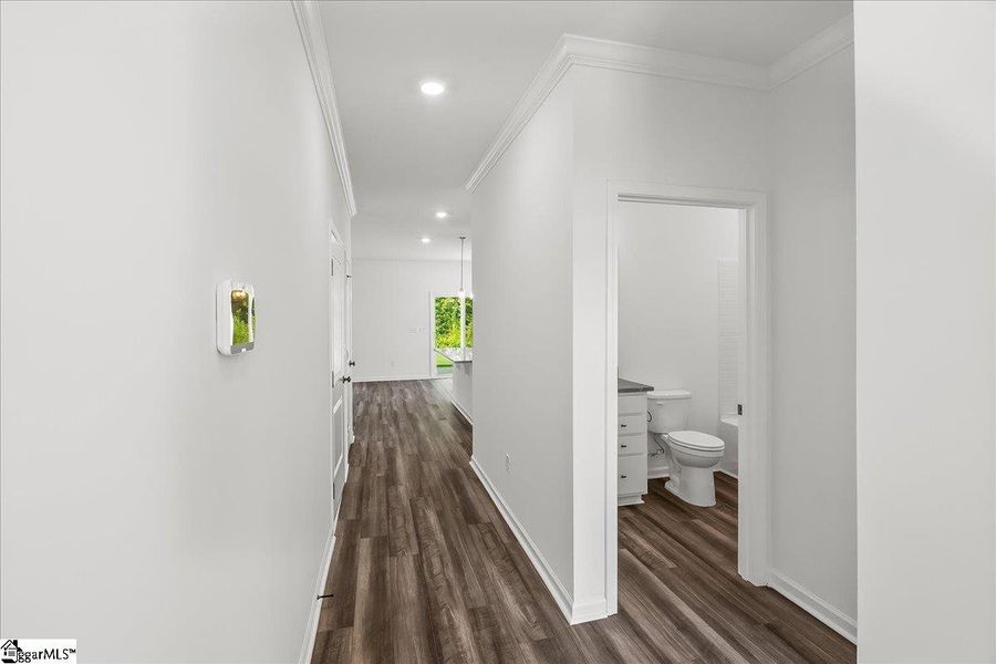 Spacious, unfurnished interior of a new home in Lynbrook, Boiling Springs (Image 18). Spacious, unfurnished interior of a new home in Lynbrook, Boiling Springs (Image 18).