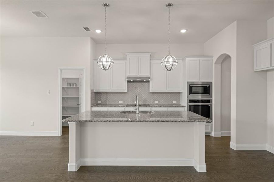 709 Seahawk- Kitchen-1 709 Seahawk- Kitchen-1