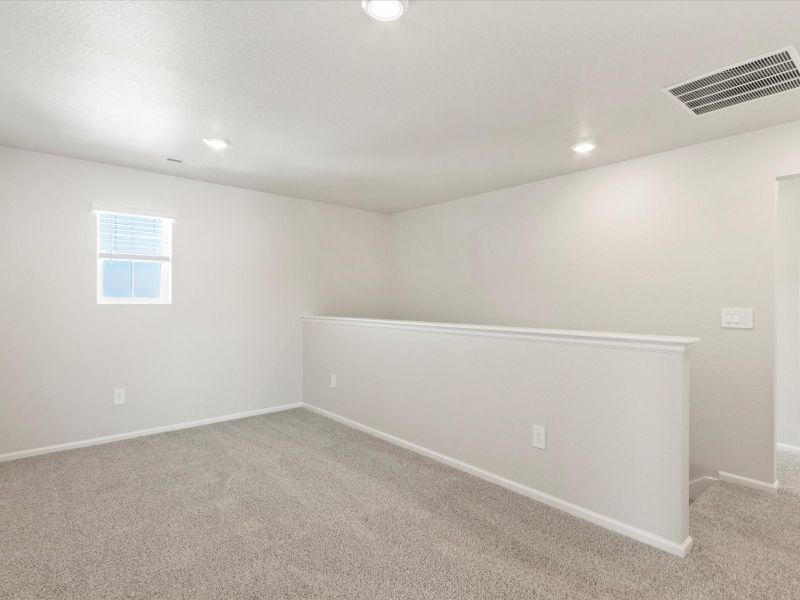 Spacious, unfurnished interior of a new home in Westgate, Greeley (Image 23).