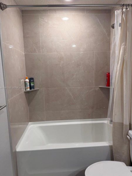 Image 20 of a home in .