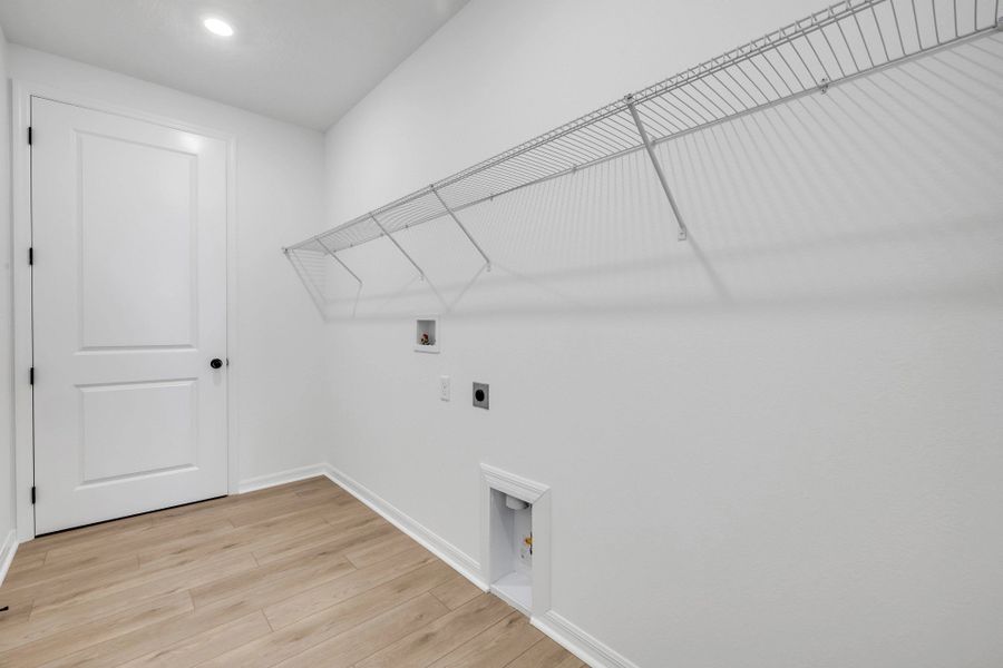 Spacious, unfurnished interior of a new home in Ardisia Park, New Smyrna Beach (Image 33). Spacious, unfurnished interior of a new home in Ardisia Park, New Smyrna Beach (Image 33).