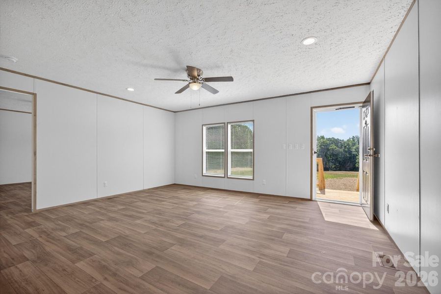 Spacious, unfurnished interior of a new home in , Lexington (Image 17).