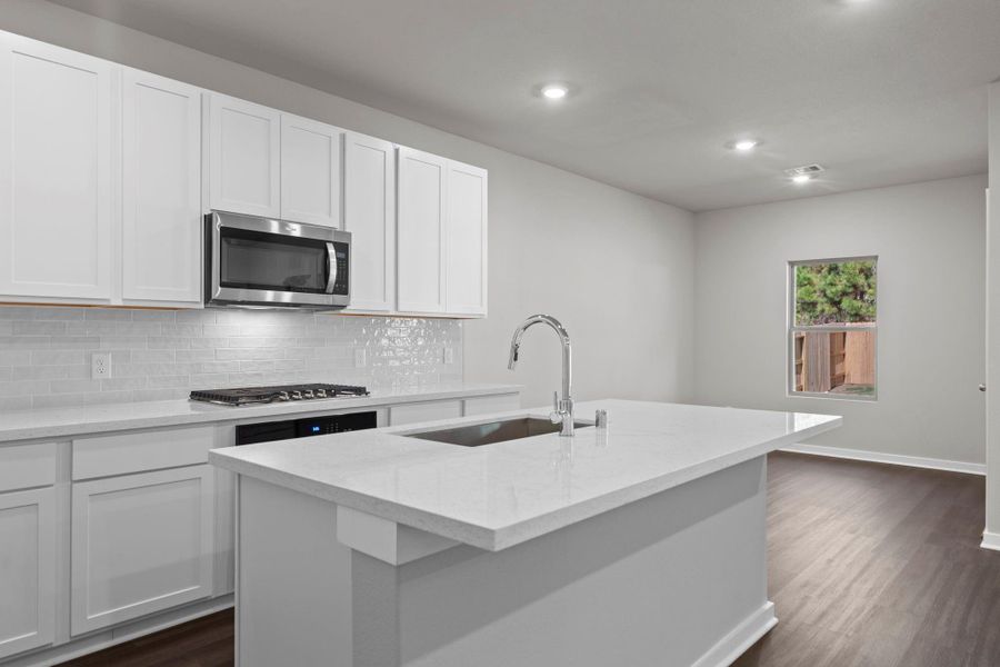 Furnished interior view inside a new home in Westridge Cove, Conroe (Image 10). Furnished interior view inside a new home in Westridge Cove, Conroe (Image 10).