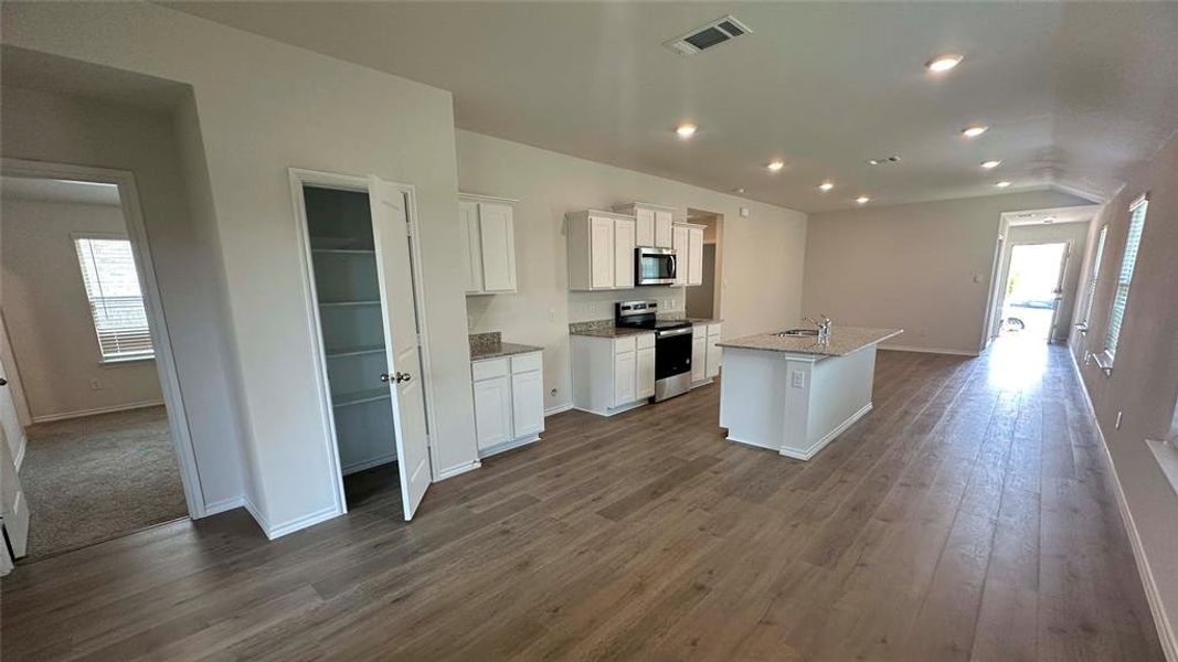 Image 11 of a home in Cartwright Ranch. Image 11 of a home in Cartwright Ranch.