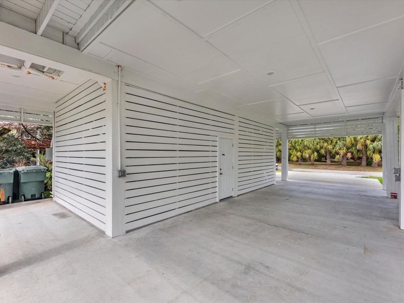 Exterior details and patio area of a home in , Galveston (Image 3).