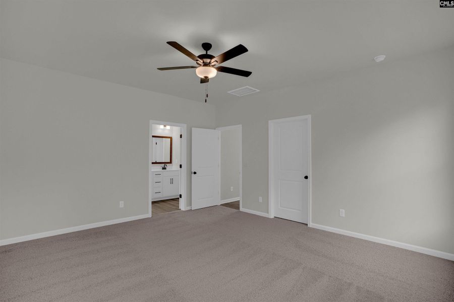 Spacious, unfurnished interior of a new home in Old Charleston Acres, Pelion (Image 21).