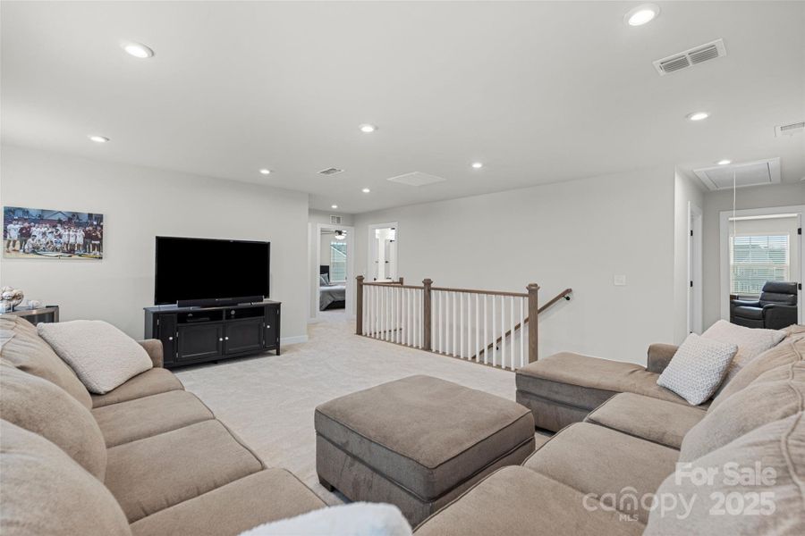 Furnished interior view inside a new home in , Spartanburg (Image 28).