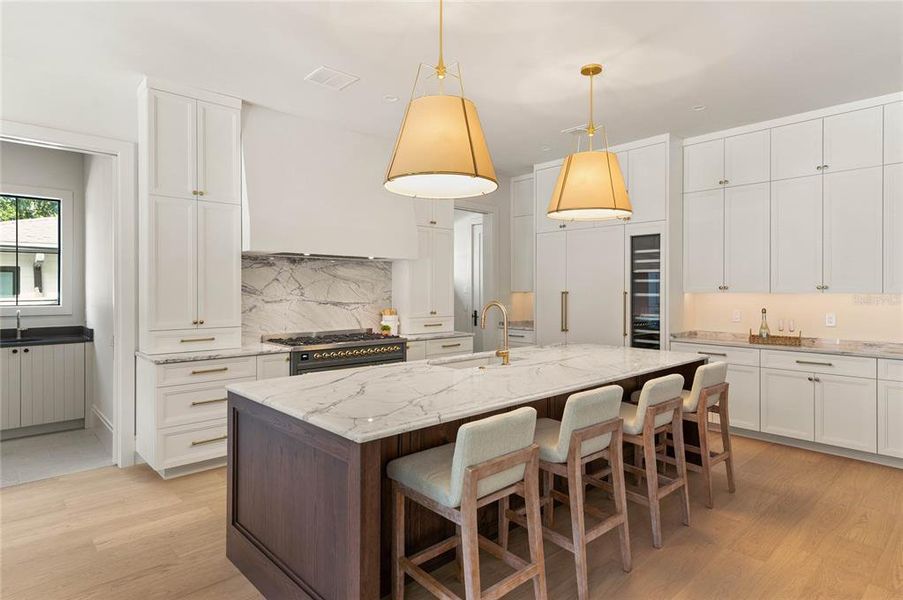 Furnished interior view inside a new home in , Orlando (Image 54).