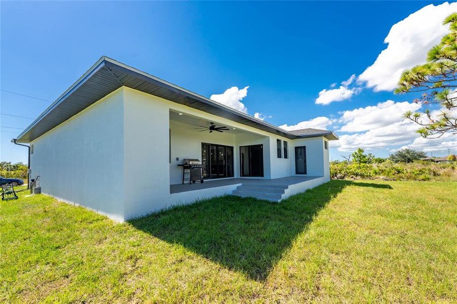 Exterior details and patio area of a home in , Port Charlotte (Image 3).