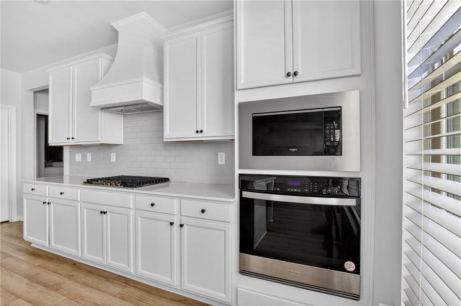 Furnished interior view inside a new home in , Atlanta (Image 6).