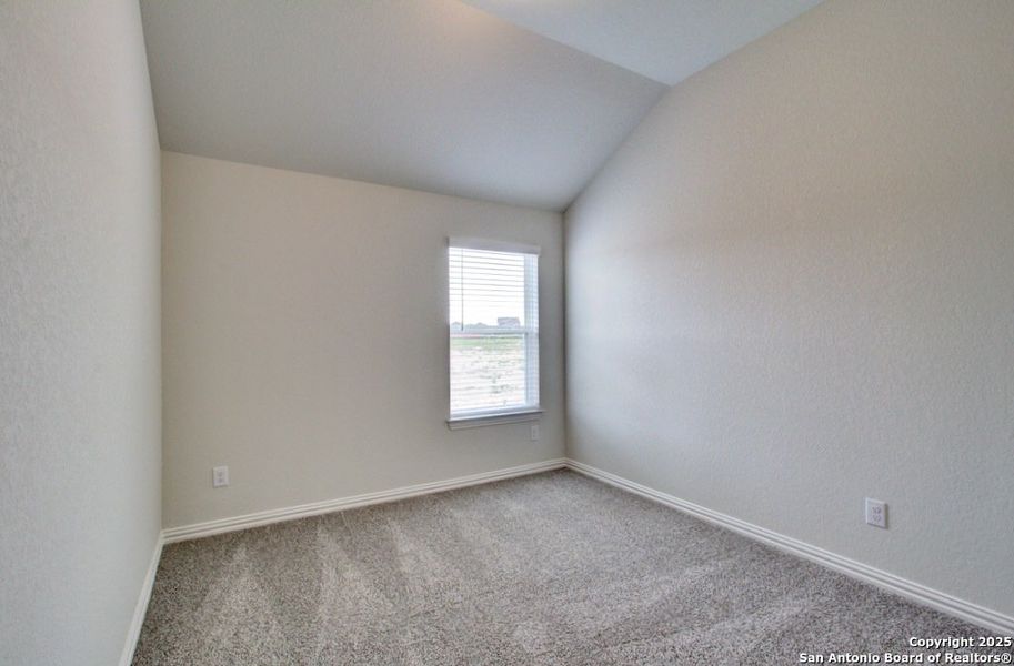 Spacious, unfurnished interior of a new home in Piedmont, San Antonio (Image 23).