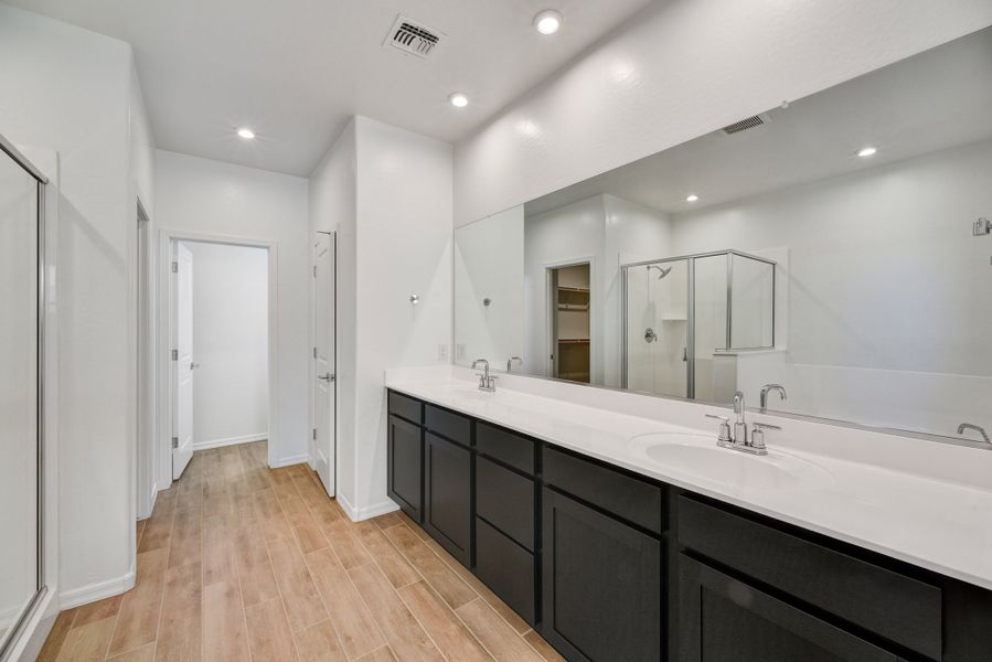 Furnished interior view inside a new home in Tirreno at IronWing, Litchfield Park (Image 6). Furnished interior view inside a new home in Tirreno at IronWing, Litchfield Park (Image 6).