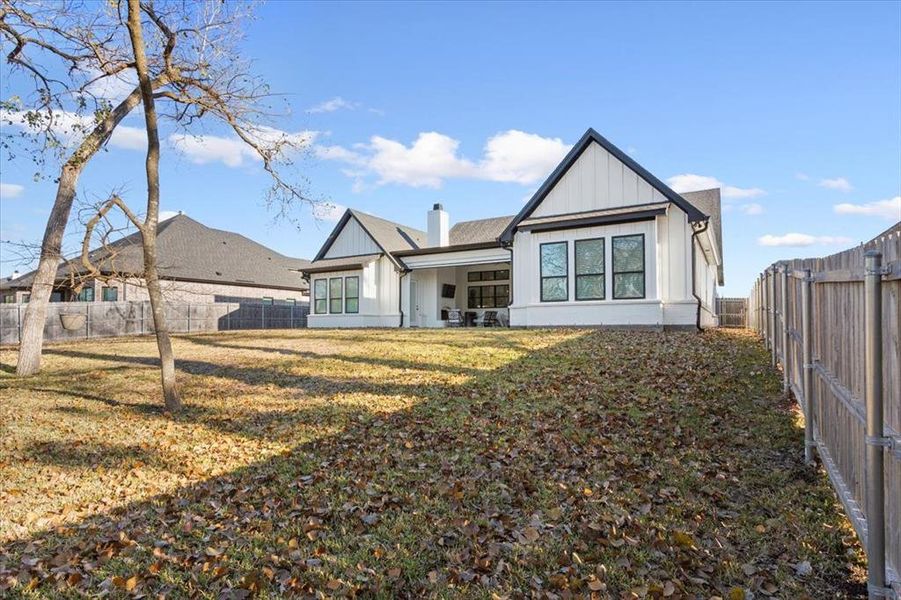 Exterior details and patio area of a home in , Waco (Image 25).