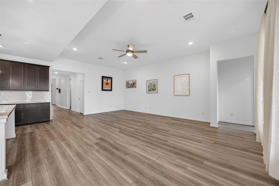 Spacious, unfurnished interior of a new home in Trillium, Richmond (Image 39). Spacious, unfurnished interior of a new home in Trillium, Richmond (Image 39).