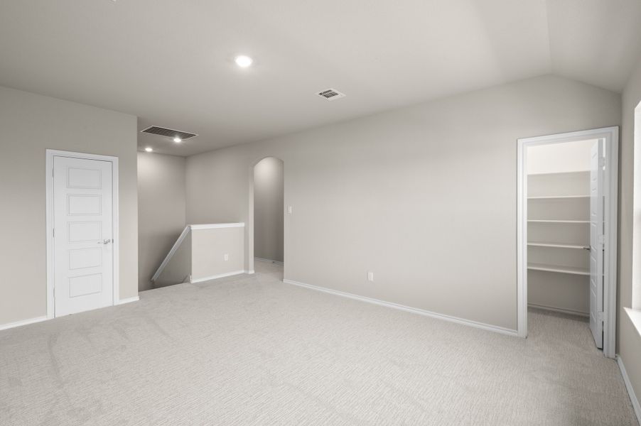 Spacious, unfurnished interior of a new home in Waterford Park, Weatherford (Image 26). Spacious, unfurnished interior of a new home in Waterford Park, Weatherford (Image 26).