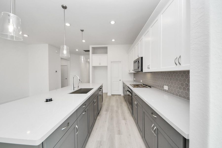 Furnished interior view inside a new home in , Missouri City (Image 12).
