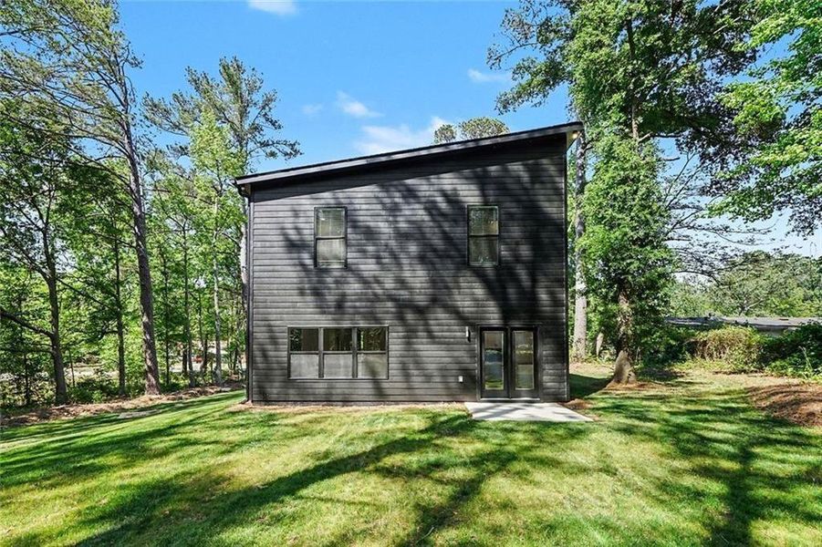 Exterior details and patio area of a home in , Conyers (Image 26).