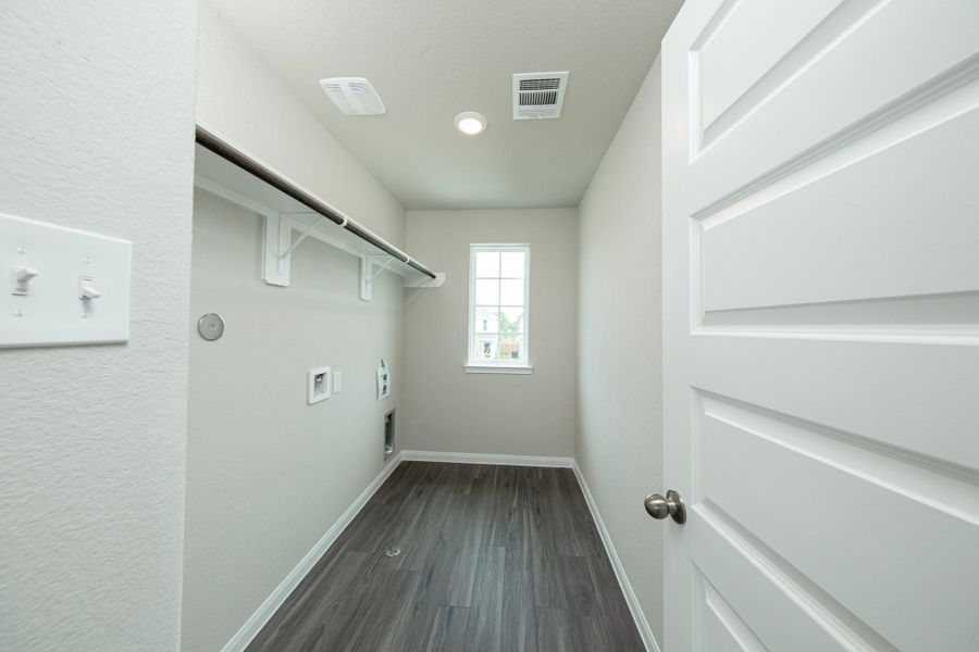 Image 17 of a home in Cliffstone Hills. Image 17 of a home in Cliffstone Hills.