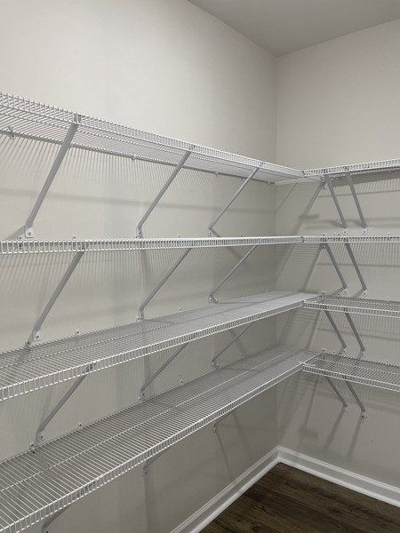 Spacious, unfurnished interior of a new home in Aberdeen, Fountain Inn (Image 15).